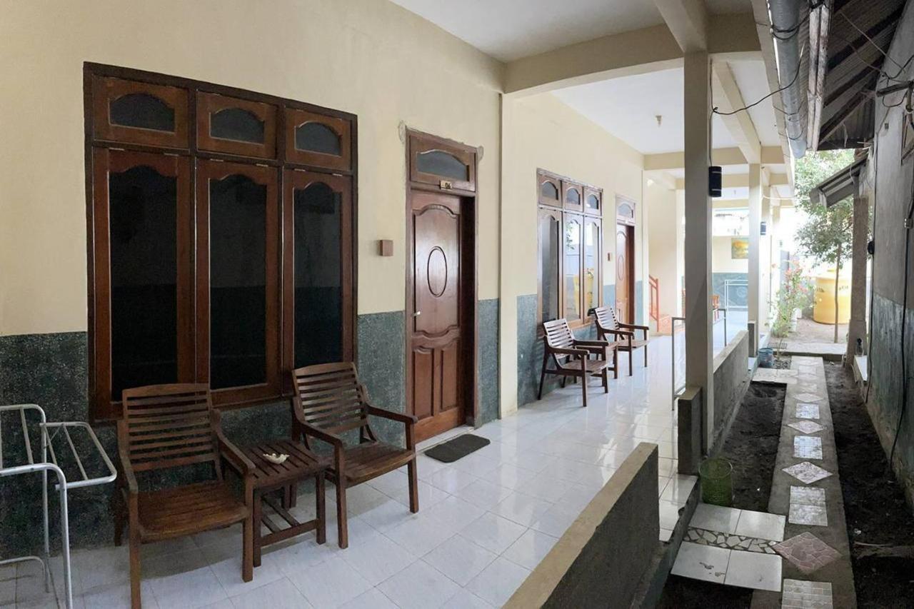 Sagita Bungalow Гили Траванган Экстерьер фото