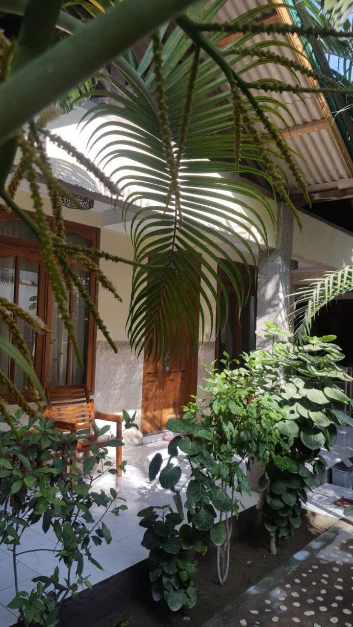 Sagita Bungalow Гили Траванган Экстерьер фото