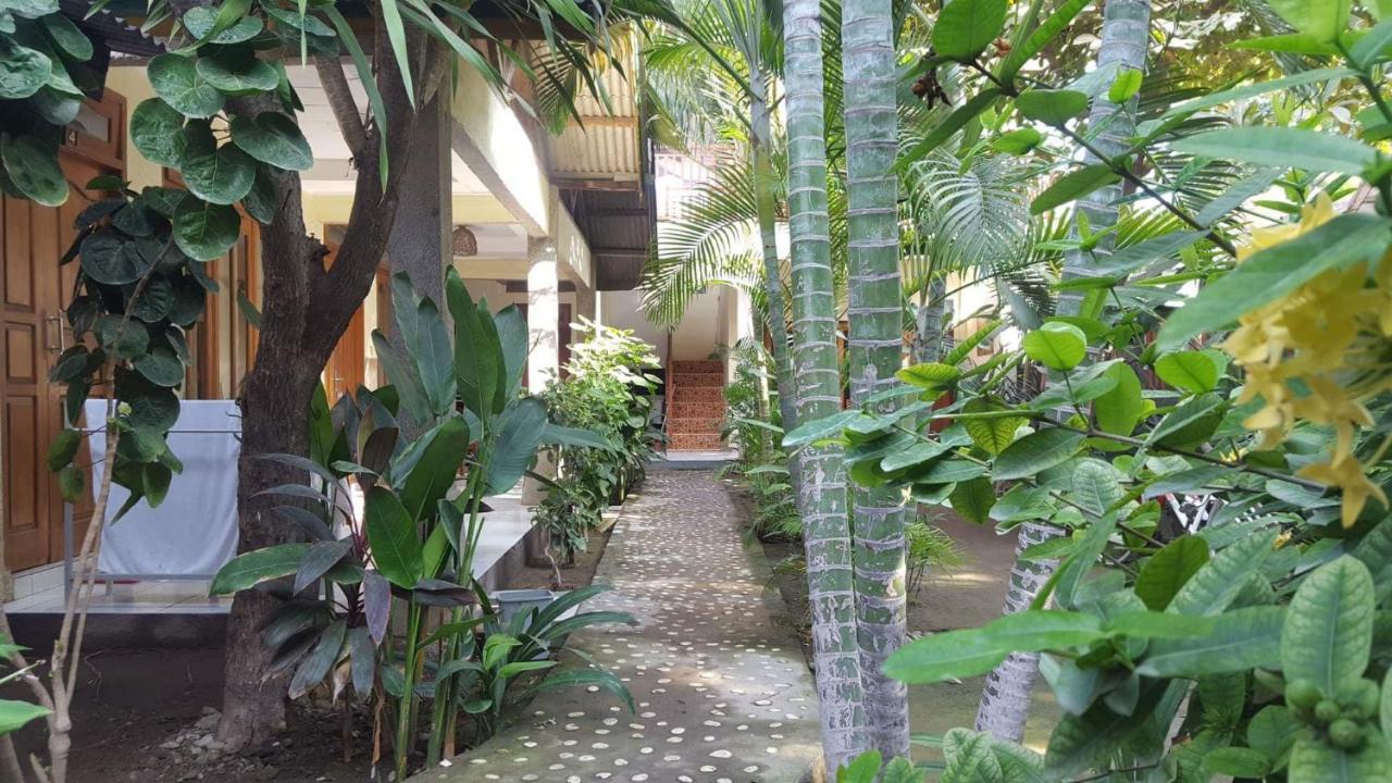 Sagita Bungalow Гили Траванган Экстерьер фото